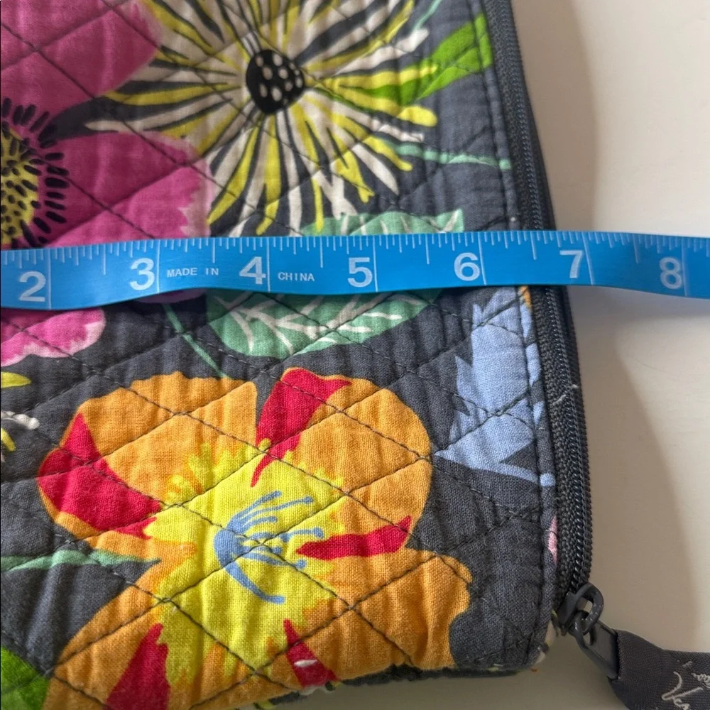 Vera Bradley RETIRED Jazzy Blooms Cosmetic / Makeup Bag